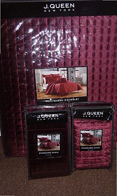 J Queen New York Full/Queen Quilted Coverlet & 2 Standard Shams Glacier Wine