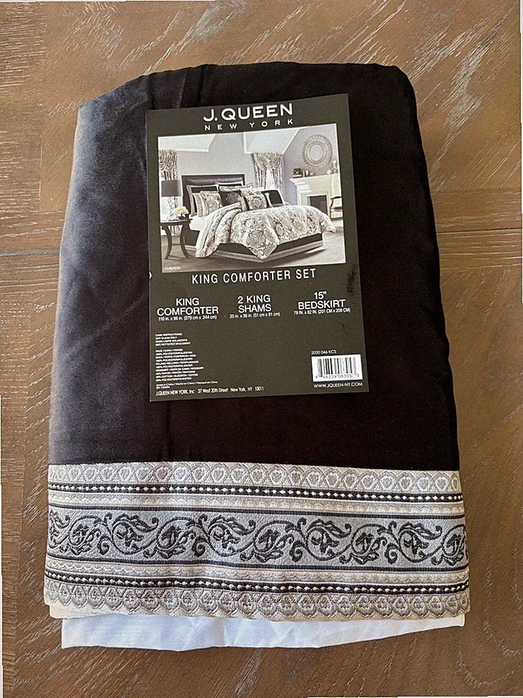 J Queen New York Guiliana King Size Bedskirt Split Corner 15” drop Brand New
