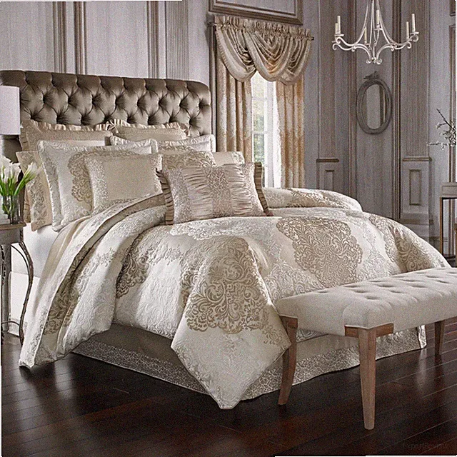 J Queen New York - LaScala Gold 4-Piece Comforter Set