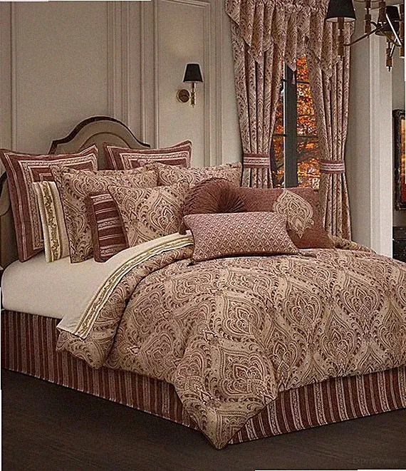 J Queen New York Lupita Queen Comforter Set 4 PC Terracotta/Gold Damask $459 NIP