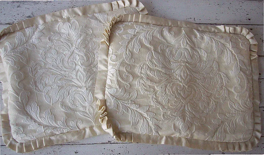 J. QUEEN NEW YORK Marquis Ivory Pillow Shams~Sculpted Damask~Folded Flange~20x26