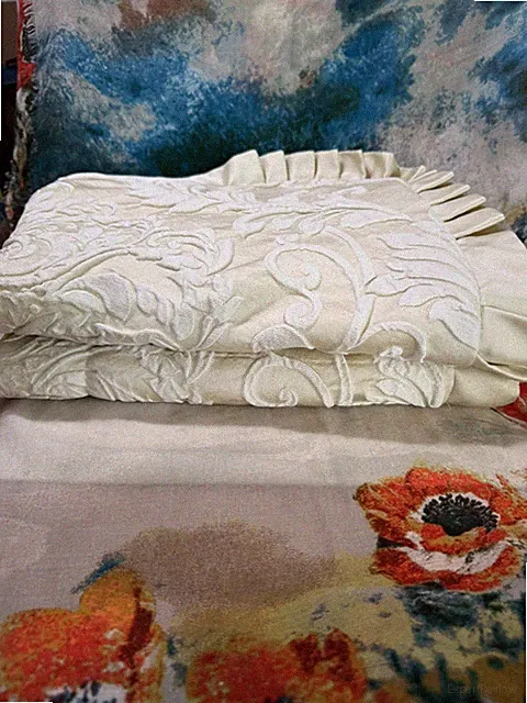 J. QUEEN NEW YORK Marquis Ivory Pillow Shams~Sculpted Damask~Folded Flange~22x29